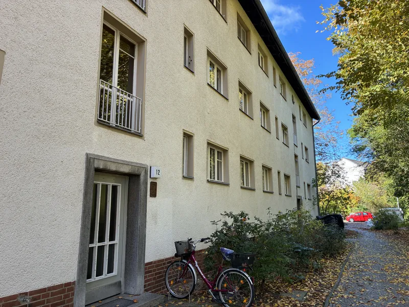 Helle, gut geschnittene 3-Zimmer-Wohnung im Herzen des Ziekowkiezes — photo 1